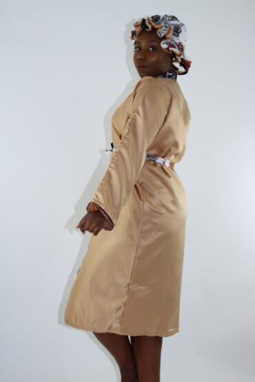 AFRICAN STYLE SATIN ROBE AND BONNET SET - Image 3